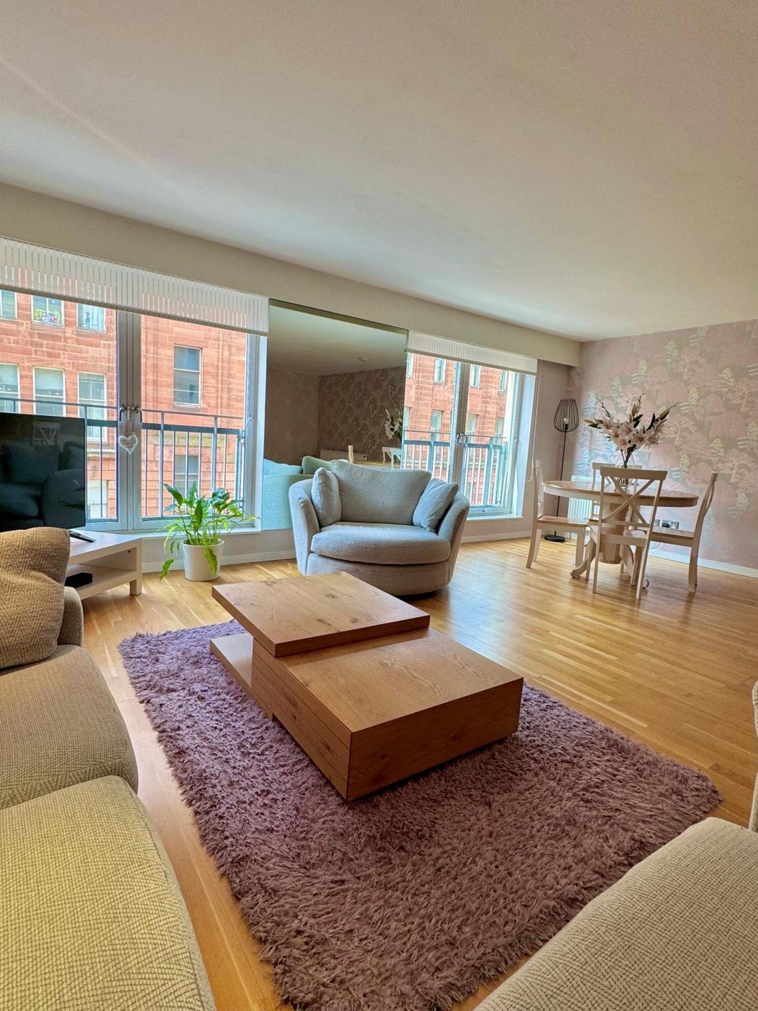 Merchant City Luxury 2 Bedroom Apartment With Secure Parking Available On Request غلاسغو المظهر الخارجي الصورة